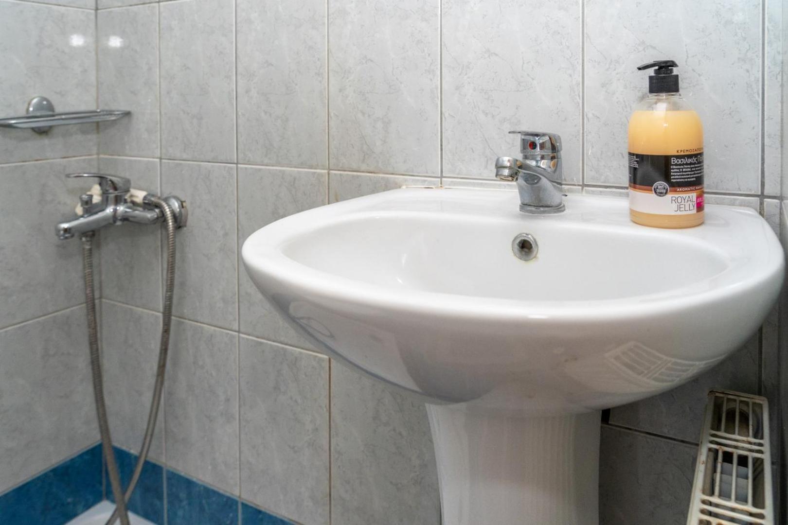 Kosmos Service Apartment Beautiful Studio 3 With Additional Cost Parking Thessaloniki Exterior foto